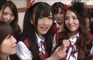Dan Akari-Shirt bokep barat tante muda