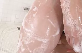 Pria rubah bokep tante muda cantik melihat mulutnya